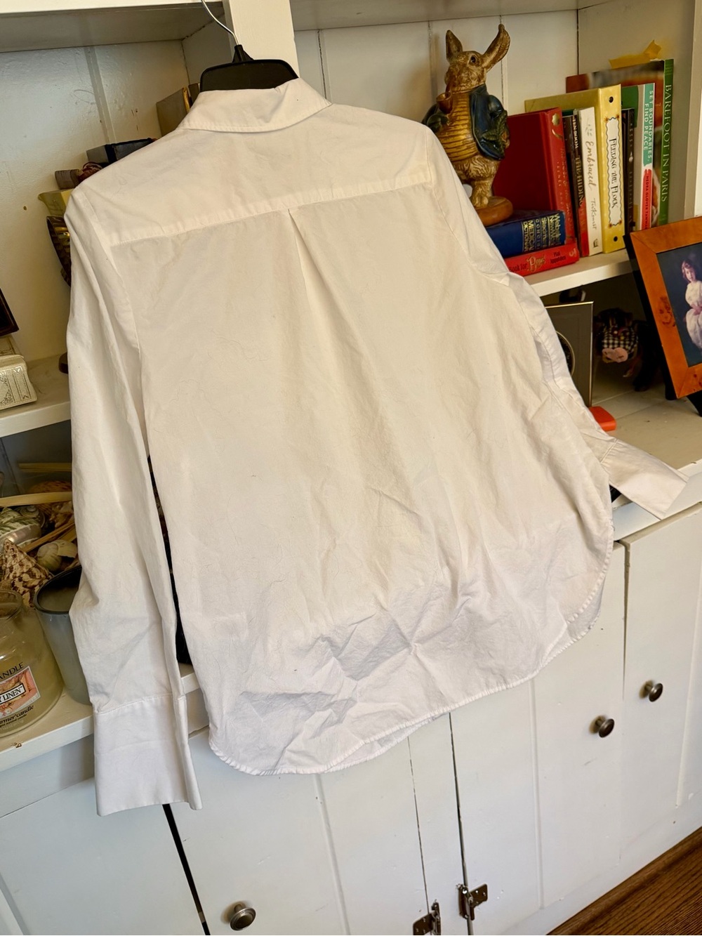 Classic Women’s White Button down blouse, from Talbot’s size Medium petite - Picture 5 of 9